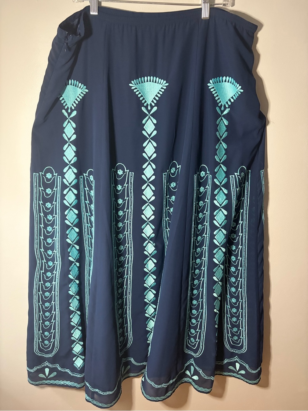 Soft Surroundings Women’s Blue Patterned lined embroidered Skirt